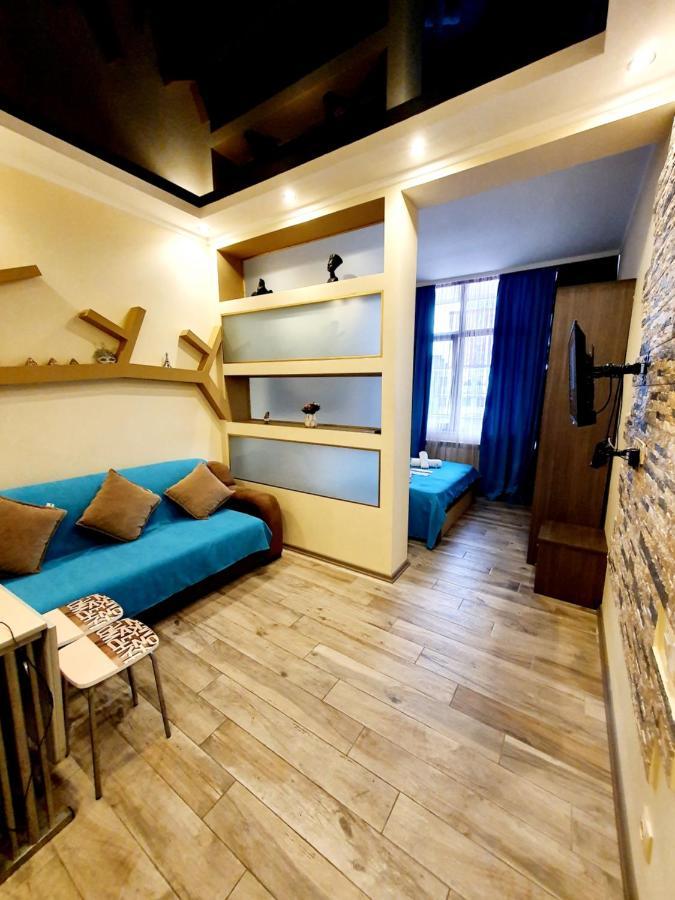 Old Apartment Batumi